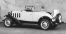 Роденият в Швейцария Луи Шевроле (1878 - 1941 година) съчетава в себе си талантите на състезател, механик и инженер с пионерски дух. Уилям C. "Били" Дюран (1861 - 1947 година) от своя страна е известен със своята визия за бъдещето на автомобилния пазар.
На снимката "Шевролет Спорт роудстър" от 1932 година.