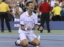 Тенисистът на годината Новак Джокович ликува, след като е победил Рафаел Надал във финала на US Open. Сърбинът завърши годината като номер 1 в световната ранглиста и приходи