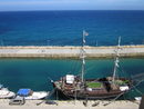 Докато в миналото пристанището се е използвало за активна търговия главно с маслини, сега то приютява предимно туристически яхти и лодки.