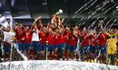 Освен това Испания е първият тим, който дублира титлата си от европейски шампионати