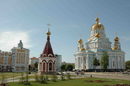 Храмът на Светия праведен воин Фьодор Ушаков е една от най-големите забележителност на града. Строителството започва в началото на 21 век с дарения, след като през 90-те Саранск става център на епархия и нуждата от катедрален храм нараства. Църквата осветена на 6 август 2006 г. В нея се съхраняват мощите на адмирал Фьодор Ушаков (1745- 1817),  канонизиран за светец от Руската православна църква през 2001 г. До тях се е докоснал и тогавашният премиер Владимир Путин, посетил храма дни след откриването му, се вижда от църковния сайт.