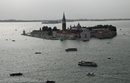 Венеция е живописна и кокетна и едва ли има смисъл да ви занимавам с исторически подробности на това толкова известно място.