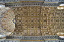 Има една легенда разказваща как Микеланджело дълго стоял под купола на Брунелески във Флоренция и се заканвал, че един ден ще построи негов по-голям Брат в Рим. Купола е строен по времето на прехода от