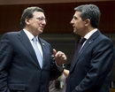 С председателя на Европейската комисия Жозе Мануел Барозу.