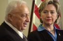 Февруари 2002 г. след разговорите в Ерусалим със сенатор Хилари Клинтън. Тогава тя обвини палестинския лидер Ясер Арафат за продължаващото от година и половина насилие и самоубийствени атентати в Израел, известни като Втората интифада.