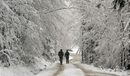 Снеговалеж в Южна Германия, където температурите паднаха рязко от 17 да 0 градуса.