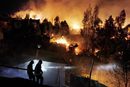 Продължава борбата с огнената стихия в чилийския град Валпараисо. Евакуирани са 5000 души от общо 250 000 души население.