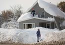 Двуметров сняг затрупа Бъфало в САЩ.