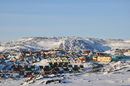Името на град Илулисат в Гренландия означава Ледена планина. Градчето се намира на брега на 60-километров заледен фиорд и е включен в листата на ЮНЕСКО на Световното културно наследство. В Илулисат живеят 4600 души, които притежават 3500 шейни, теглени от кучешки впрягове - едно от основните транспортни средства тук. 