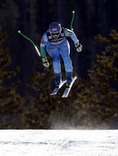 Словенската скиорка Тина Мазе е голямата звезда от началото на световното първенство по ски алпийски дисциплини във Вейл/Бийвър Крийк, Колорадо. 31-годишната състезателка спечели две титли и общо три медала от три дисциплини. Тя триумфира в спускането и комбинацията, а в супергигантския слалом остана втора. Освен това Мазе собственоръчно държи Словения на второ място в класирането по медали.