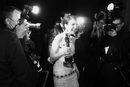 На 22 февруари за 87-ми път Американската филмова академия връчи наградите си "Оскар" - едно от най-престижните отличия в света на киното.<br />
<br />
Джулиан Мур получи първата статуетка "Оскар" в кариерата си за ролята си на жена с напредващ Алцхаймер във "Все още Алис".<br />
<br />
В тази галерия "Дневник" подбра снимки на Джулиан Мур, показващи кариерата й през годините.<br />
<br />
На снимката: Джулиан Мур позира за фотографите с наградата за най - добра актриса за главна роля във "Все още Алис" на  22 февруари 2015 г. в Лос Анджелис.