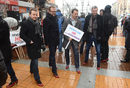 Кампанията се нарича "Извърви километър в нейните обувки" и се провежда в България за трета поредна година, винаги на 8 март