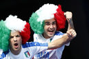 Феновете на Италия продължават да мечтаят.