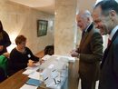 Бившият премиер Симеон Сакскобургготски упражни правото си на глас на изборите за президент и на националния референдум в българското посолство в Мадрид, съобщиха от пресслужбата му.