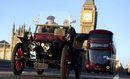 1904 Wolseley на годишното автошоу за стари коли в Лондон, Великобритания.<br /><br />London to Brighton Veteran Car Run (LBVCR) на Кралския автомобилен клуб е шоу, което се провежда всяка година в първата неделя на ноември. То събира повече от 500 класически автомобила в парад от Хайд парк в Лондон до морския курорт Брайтън.