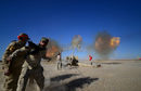 Шиитските бойци атакуват бунтовниците от ислямска държава в покрайнините на Тал Афар западно от Мосул, Ирак.