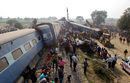 <a href="http://www.dnevnik.bg/sviat/2016/11/20/2867742_nad_90_sa_jertvite_na_derailiral_vlak_v_indiia/" target="_blank">Най-малко 90 са жертвите, а 150 - ранените, след като влак дерайлира в Северна Индия.</a>
