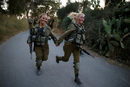 Израелската армия е известна с това, че допуска в редиците си жени. Те обаче трябва да минат сериозна подготовка преди това.