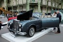 Желаещите да имат "Бентли S1 Континентал Дропхед Купе" от 1957 година трябва да приготвят между 1 и 1.5 млн. евро.