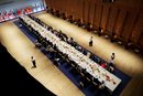 Официална вечеря събра снощи лидерите на 20-те най-влиятелни държави света. Лидерите на организацията Г-20 вечеряха в новия концертен комплекс "Елбфилхармония" в Хамбург.<br /><br />