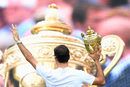 Ренесансът на Федерер продължи с историческа титла на "Уимбълдън" през лятото на 2017 г.<br /><br />Швейцарецът спечели за рекорден осми път най-стария и престижен турнир в света. Той стана и най-възрастният шампион в Лондон в Откритата ера на тениса (след 1968 г.)