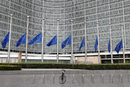 Знамената на сградата на Европейския съюз бяха свалени в памет на жертвите от атентата от Барселона в Брюксел, Белгия.