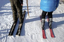 Правителството в автономния регион Ксинджанг, в който попада Кхом, организира състезания с традиционните ски за региона. Въпреки това практиката да се използват ски с конска козина бавно замира.