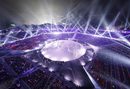 Двадесет и третите зимни олимпийски игри бяха открити с вълнуваща церемония на олимпийския стадион в Пьонгчанг. Домакините изпълниха обещанието си за истински спектакъл, който продължи близо два часа и половина и завърши със запалването на олимпийския огън.<br /><br />"Спортът притежава тази сила да придава хармония в центъра на спорове и конфликти. Сигурен съм, че игрите ще ни доставят лъч надежда, за да заживеем в мир, особено там където има военни конфликти. Надявам се игрите да станат световен фестивал на мира и приятелството", каза председателят на организационния комитет на Пьонгчанг 2018 И Хибом.