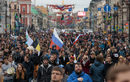 Над 1000 са задържани от властите в Русия заради участие в неразрешен протест срещу управлението на президента Владимир Путин, преминал в цялата страна под мотото: "Той не ни е цар".
