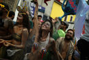 Участници в уличния купон познат като Ceu na Terra ("Рай на земята") в Рио де Жанейро.
