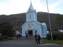 Лутеранството е основната и официална религията на Исландия. А църквите ме радват с простота, светлина и изчистени пропорции, какъвто им е животът. Винаги присъства пиано и цигулки. Те са много музикален народ.