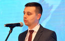 Тринадесети е Синан Пехливанов от Велико Търново. Той е на 30 г. и е докторант в Стопанската академия в Свищов.