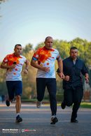 Президентът Румен Радев се включи в благотворително бягане на пет километра за хора с увреждания. Това е редовна инициатива, която се провежда всяка събота, в пет парка в четири града.
