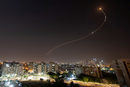 Прехващане на ракети, идващи от Газа, със системата "Железен купол", видяно от град Ашкелон в Израел.<br /><br /><a href="https://www.dnevnik.bg/sviat/2019/11/14/3991645_izrael_i_isliamski_djihad_prekratiavat_ogunia_sled_2/" target="_blank">Споразумение за прекратяване на огъня в ивицата Газа влезе в сила в 5.30 ч.тази сутрин.</a>