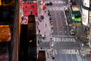 Агенция Ройтерс публикува снимки на една от най-известните улици Таймс Скуеър в Ню Йорк.