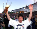 9 май, 1999 г. Какво е празненство в Германия без бира? Лотар Матеус беше в основата на поредната титла на "Байерн" в Бундеслигата.