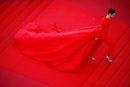 Кадър от червения килим по време на 74-то издание на филмовия фестивал в Кан, Франция