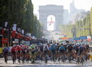 Момент от двадесет и първия кръг от Тур дьо Франс. В продължение на 21 етапа и общо 3414 км Обиколката на Франция привлече вниманието с драматичната битка по шосетата. Най-престижното колоездачно състезание се проведе за 108-и път и не разочарова. Надпреварата беше спечелена от Тадей Погачар за втора поредна година.