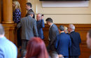 Партия ИТН напуска пленарната зала преди гласуването на решение за оттегляне на Пламен Николов като премиер