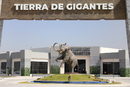Изглед към фасадата на Quinametzin - нов музей на мамутите, разположен в района, където в момента се строи новото международно летище "Фелипе Анхелес" в Зумпанго, близо до Мексико сити