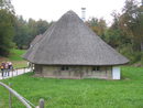 Стара швейцарска къща с дебел сламен покрив. Видяхме я в музея на открито Баленберг, подобен на нашия Етър край Габрово.