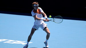 Руски тенисист заяви, че при влизането си в Австралия е бил с положителен тест