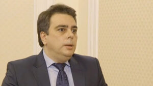 Асен Василев: Не се очаква инфлацията в България да надхвърли 10%