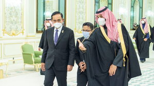 Саудитска Арабия и Тайланд си подадоха ръка след десетилетна криза заради син диамант