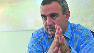 Никос Калайтзидакис, генерален директор на "Кока-Кола ХБК България": Има раздвижване, но е рано да се говори за преодоляване на кризата