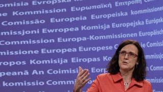 Брюксел ще засили контрола върху борбата срещу корупцията