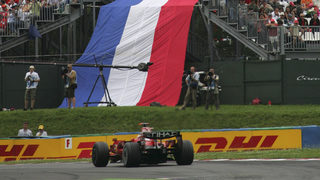 Френският премиер работи за връщането на Формула 1 в страната