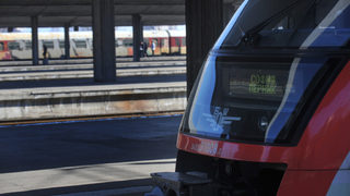 Билетите за най-бързите влакове поскъпват средно с 10%