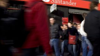 Santander: Връщаме се към нормална печалба до 3 години