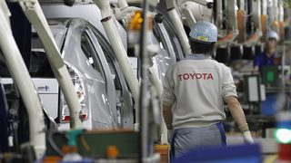 "Тойота" ще бъде изместена от "Фолксваген" и GM като най-голям производител на автомобили
